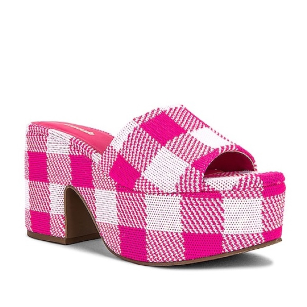 NEW! Larroude Miso Sandal in Gingham Pink
